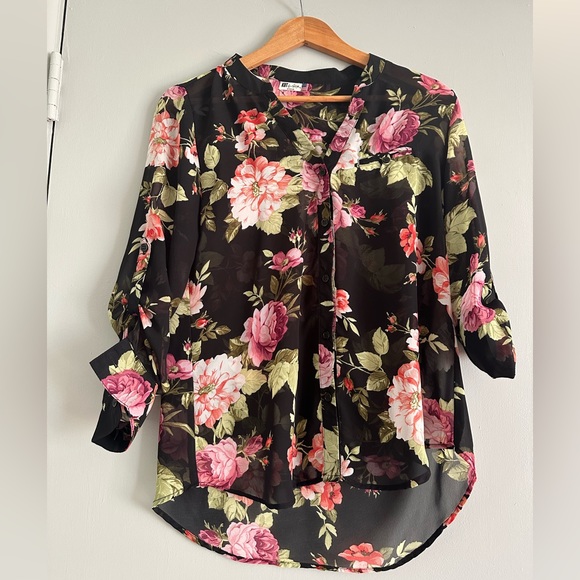 Kut from the Kloth Tops - Kut from the kloth button up sheer floral blouse.